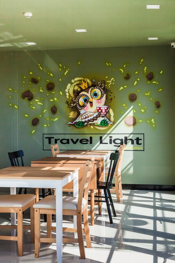 Travel Light Hostel Pattaya Esterno foto